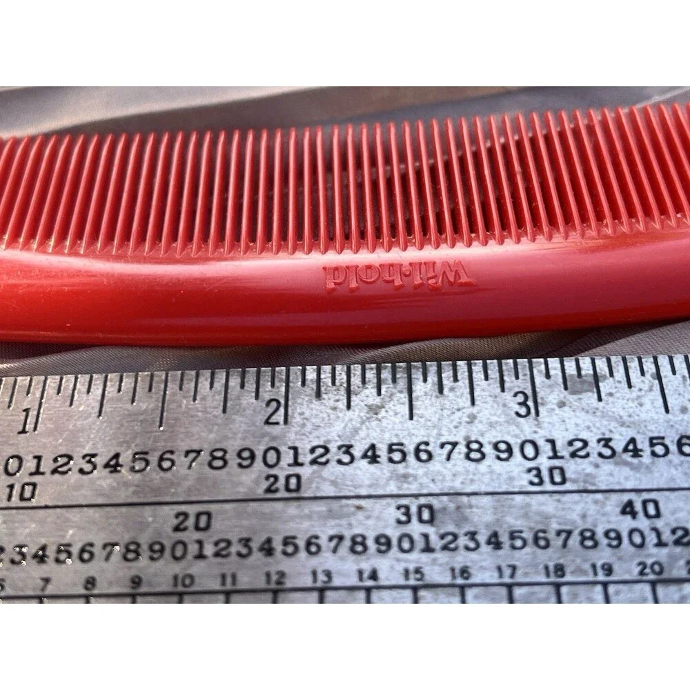 Vintage Wil-Hold Red Barber Comb￼